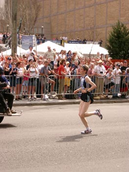 Boston Marathon (190404) 40