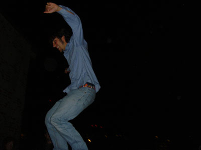 Roof Hopping Party (200504) L 01