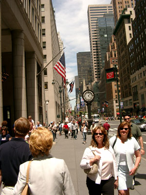 NY 5th Avenue (040604) 6