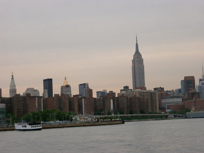 NY Around Manhattan (040604) 25