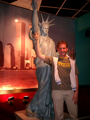 NY Empire State Bldg (040604) 06