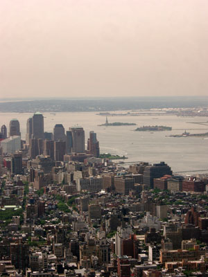 NY Empire State Bldg (040604) 10