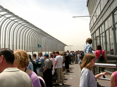 NY Empire State Bldg (040604) 24