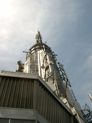NY Empire State Bldg (040604) 25