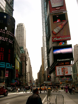 NY Time Square (040604) 03