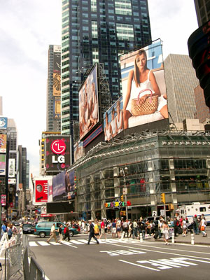 NY Time Square (040604) 04