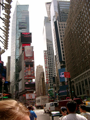 NY Time Square (040604) 06