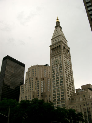 NY Midtown (050604) 02