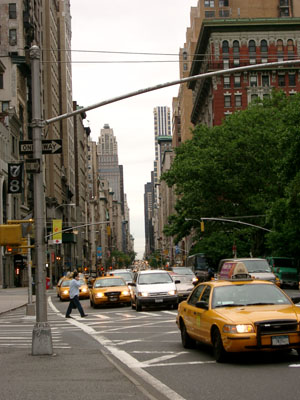 NY Midtown (050604) 14