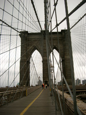 NY Brooklyn Bridge (060604) 16
