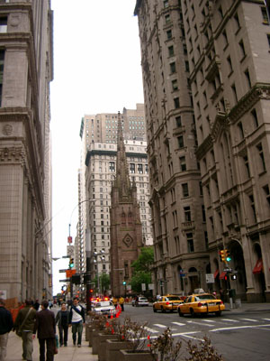 NY Wall St + Finacial District (060604) 06