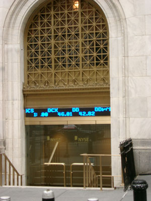 NY Wall St + Finacial District (060604) 18